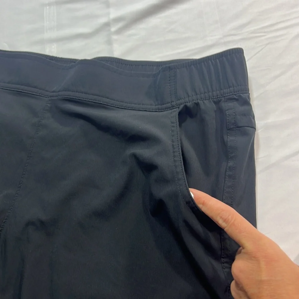Eddie Bauer women’s performance joggers size L - Picture 5 of 12